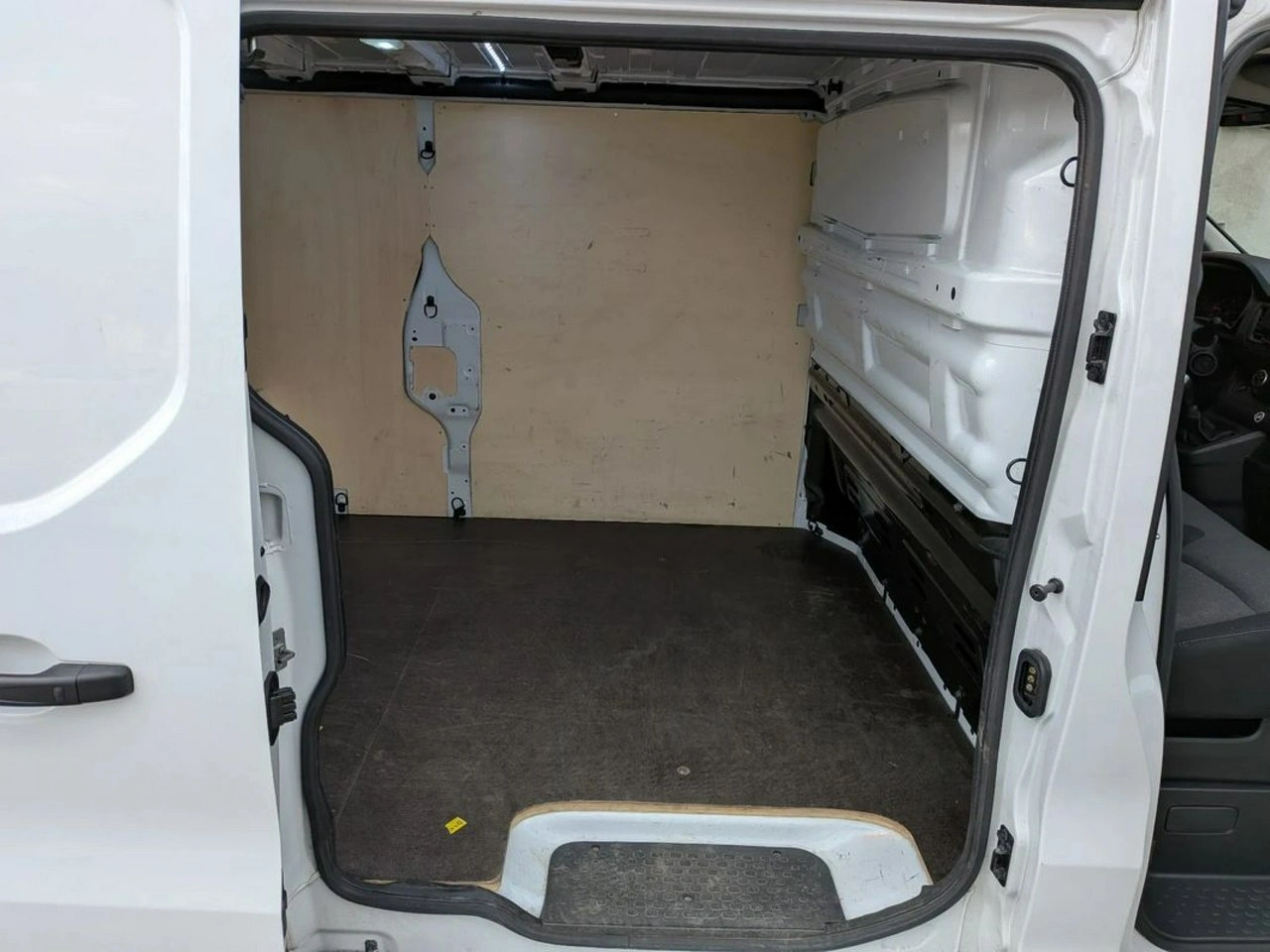 Renault Trafic - Zdjęcie 22