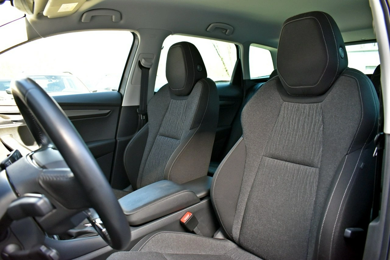Skoda Karoq - Zdjęcie 10