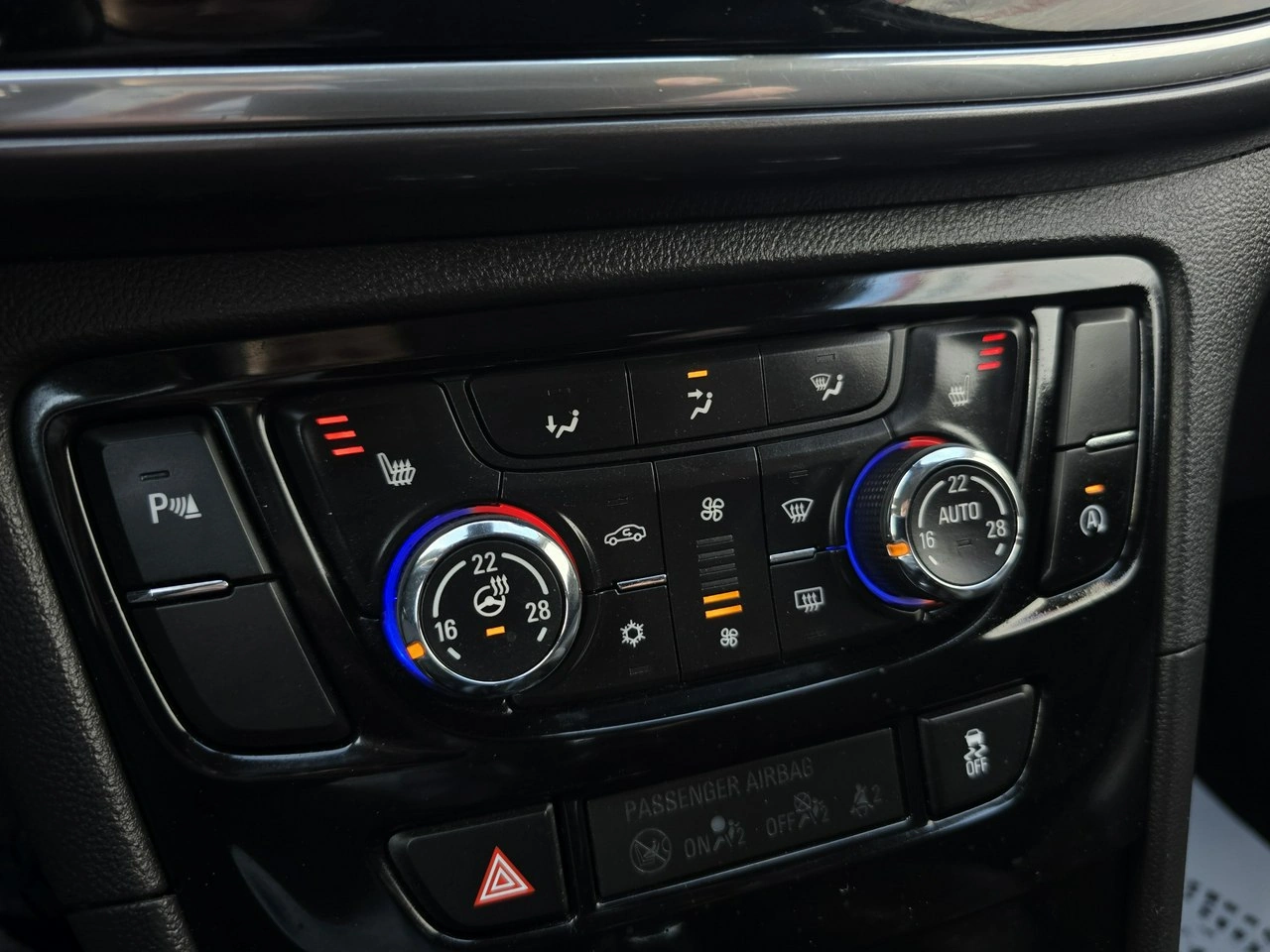 Opel Mokka - Zdjęcie 23