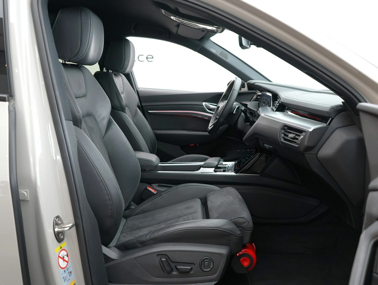 Audi e-tron - Zdjęcie 27