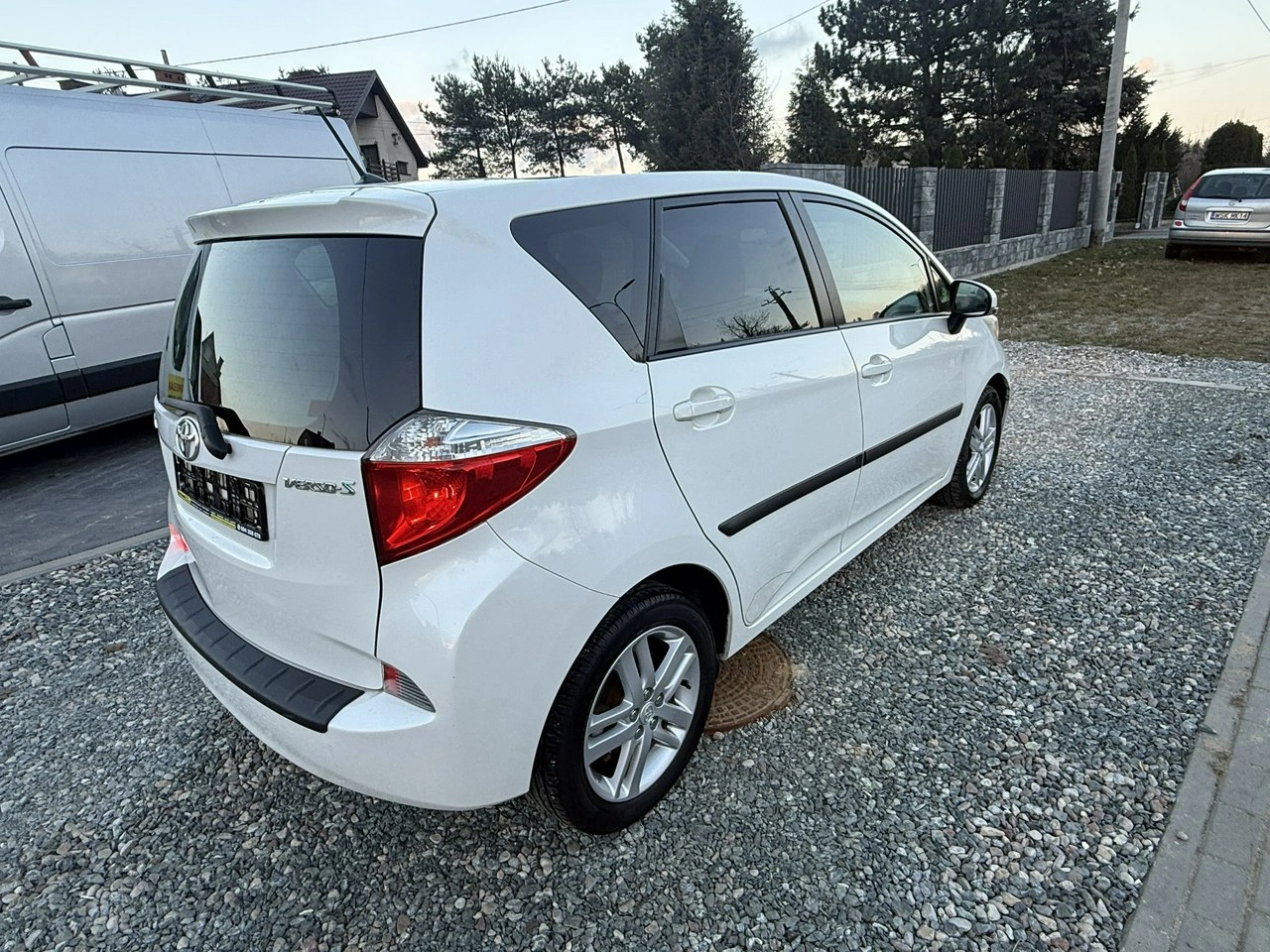 Toyota Verso S - Zdjęcie 3