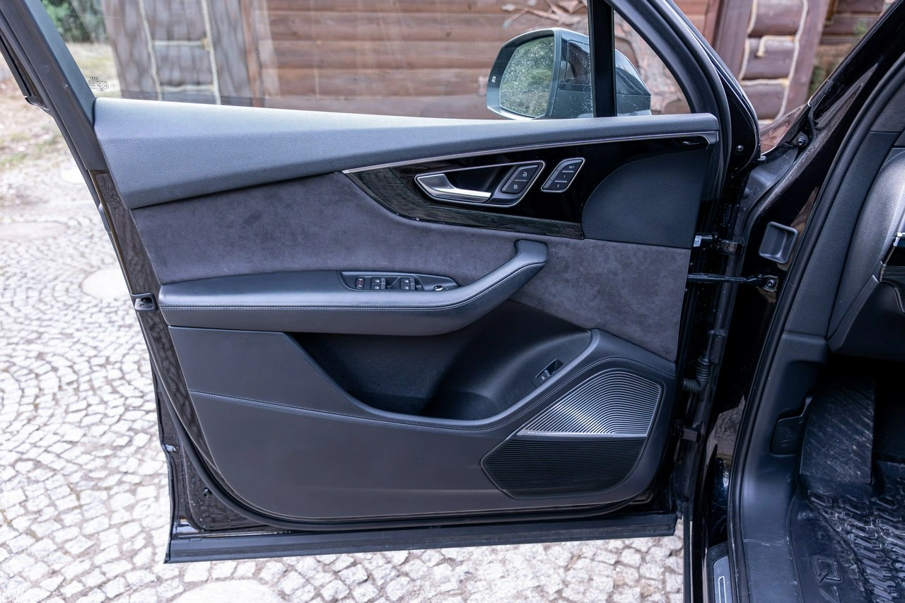 Audi Q7 - Zdjęcie 33