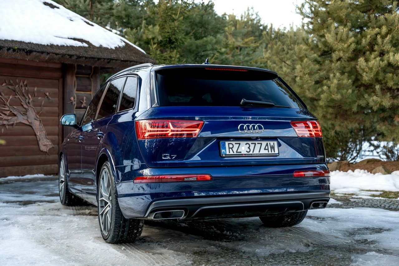 Audi Q7 - Zdjęcie 10