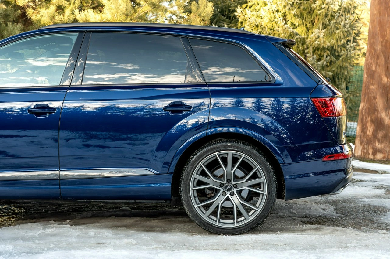 Audi Q7 - Zdjęcie 17