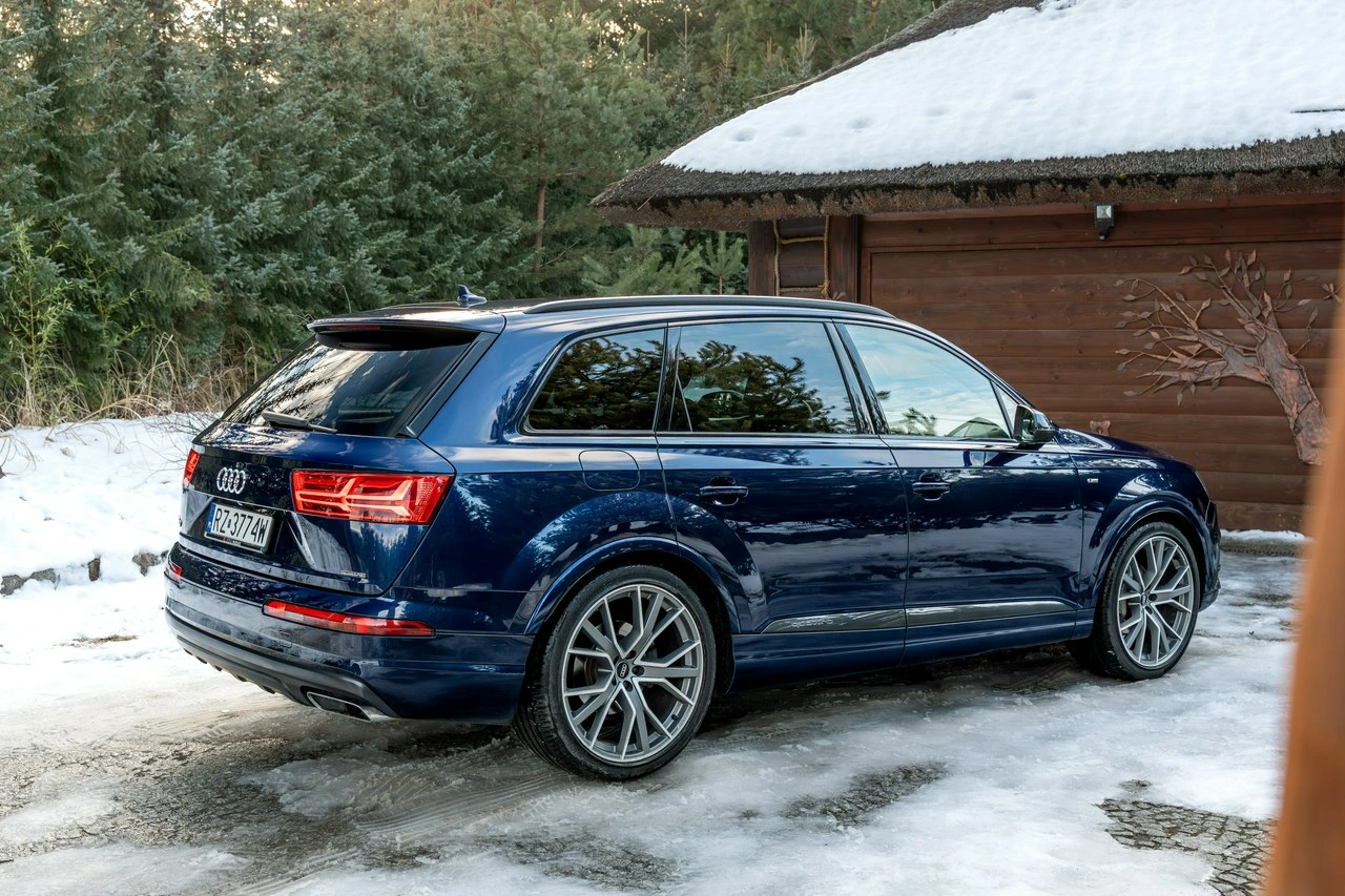 Audi Q7 - Zdjęcie 33