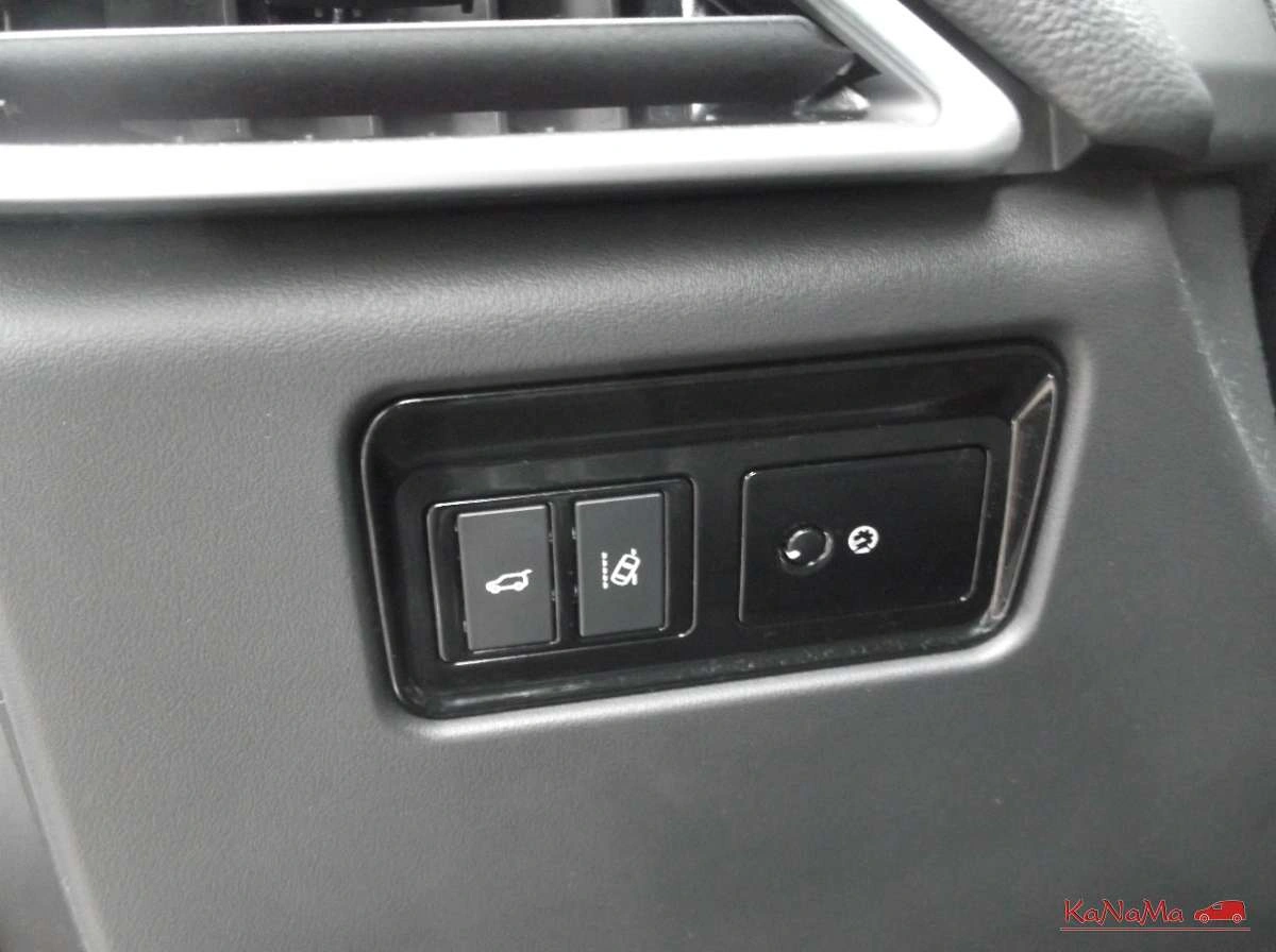 Jaguar F-Pace - Zdjęcie 11