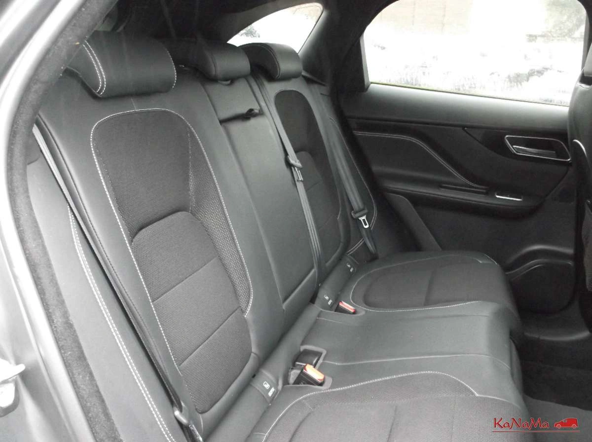 Jaguar F-Pace - Zdjęcie 16