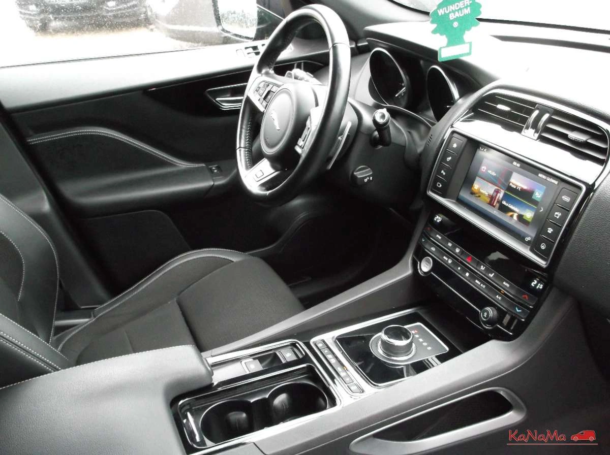 Jaguar F-Pace - Zdjęcie 3