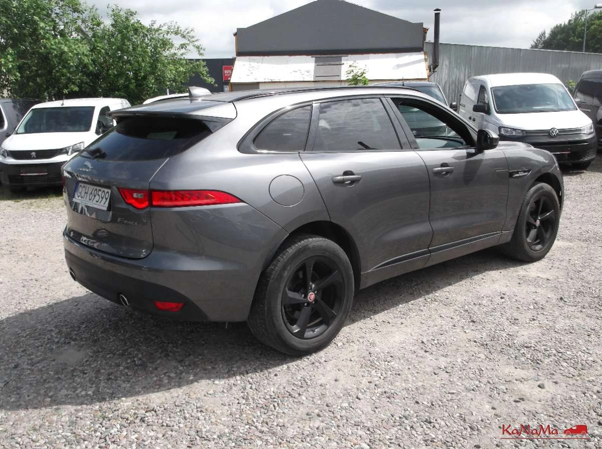 Jaguar F-Pace - Zdjęcie 26
