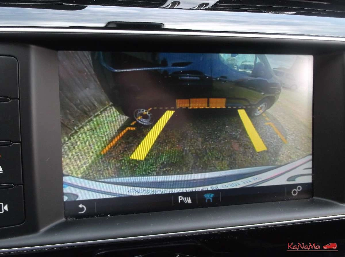 Jaguar F-Pace - Zdjęcie 27