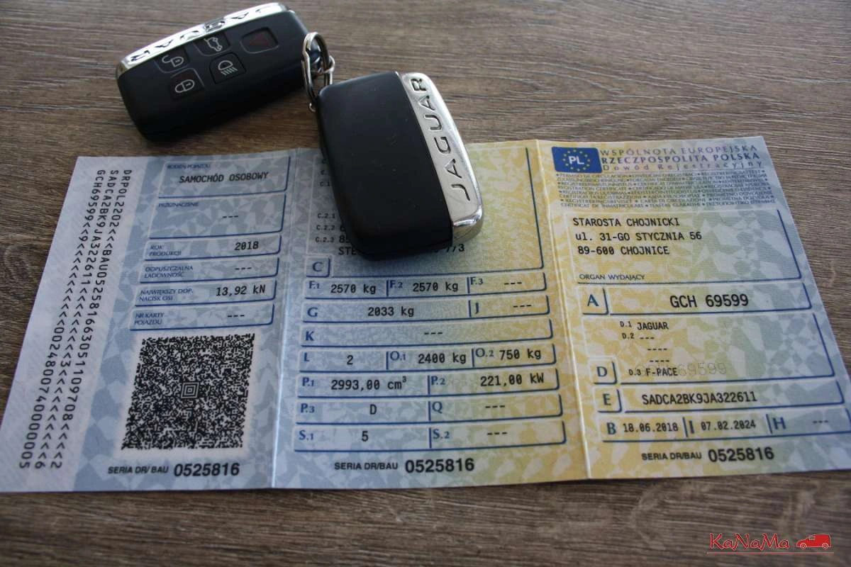 Jaguar F-Pace - Zdjęcie 40