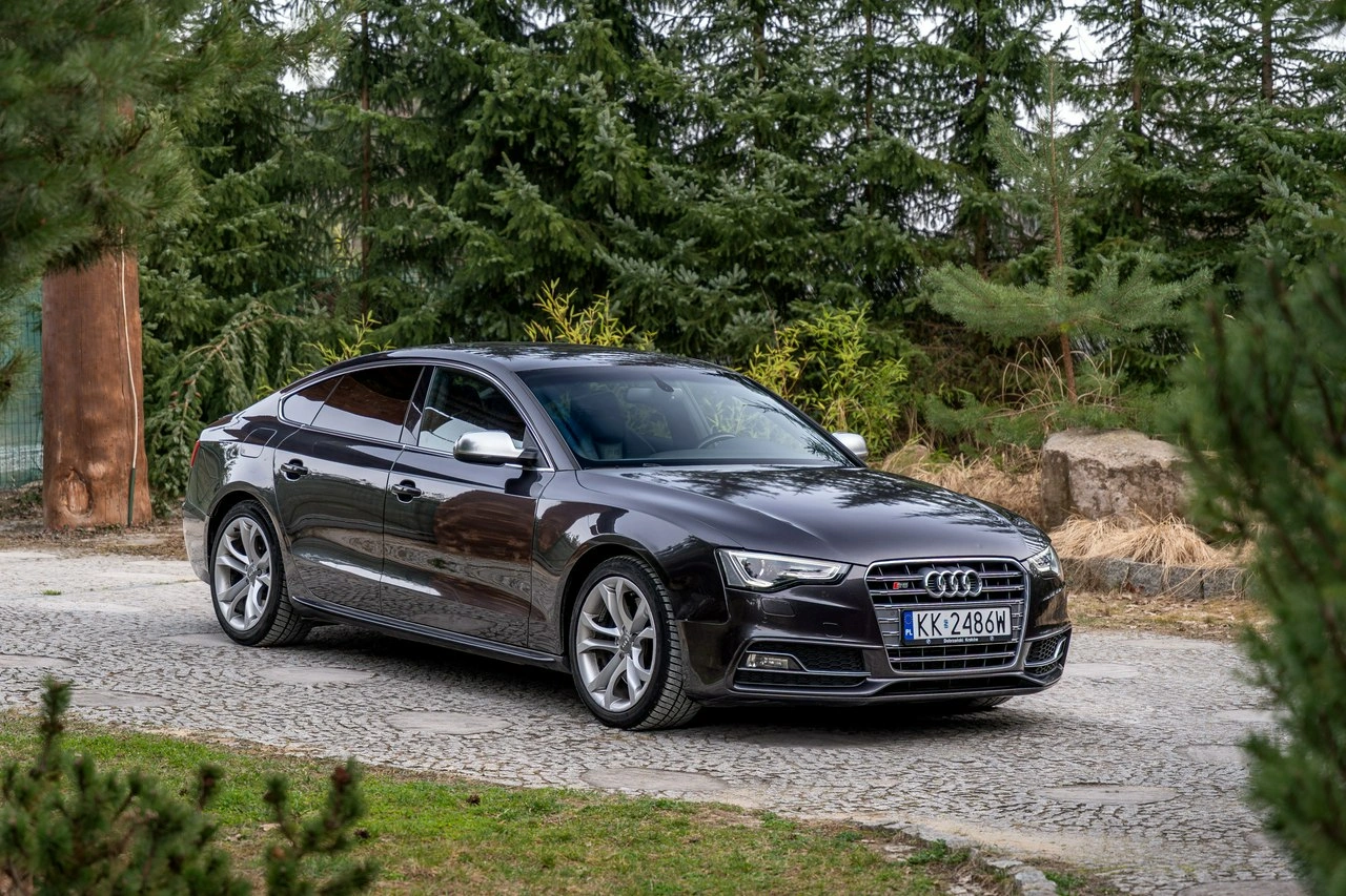 Audi S5 - Główne zdjęcie