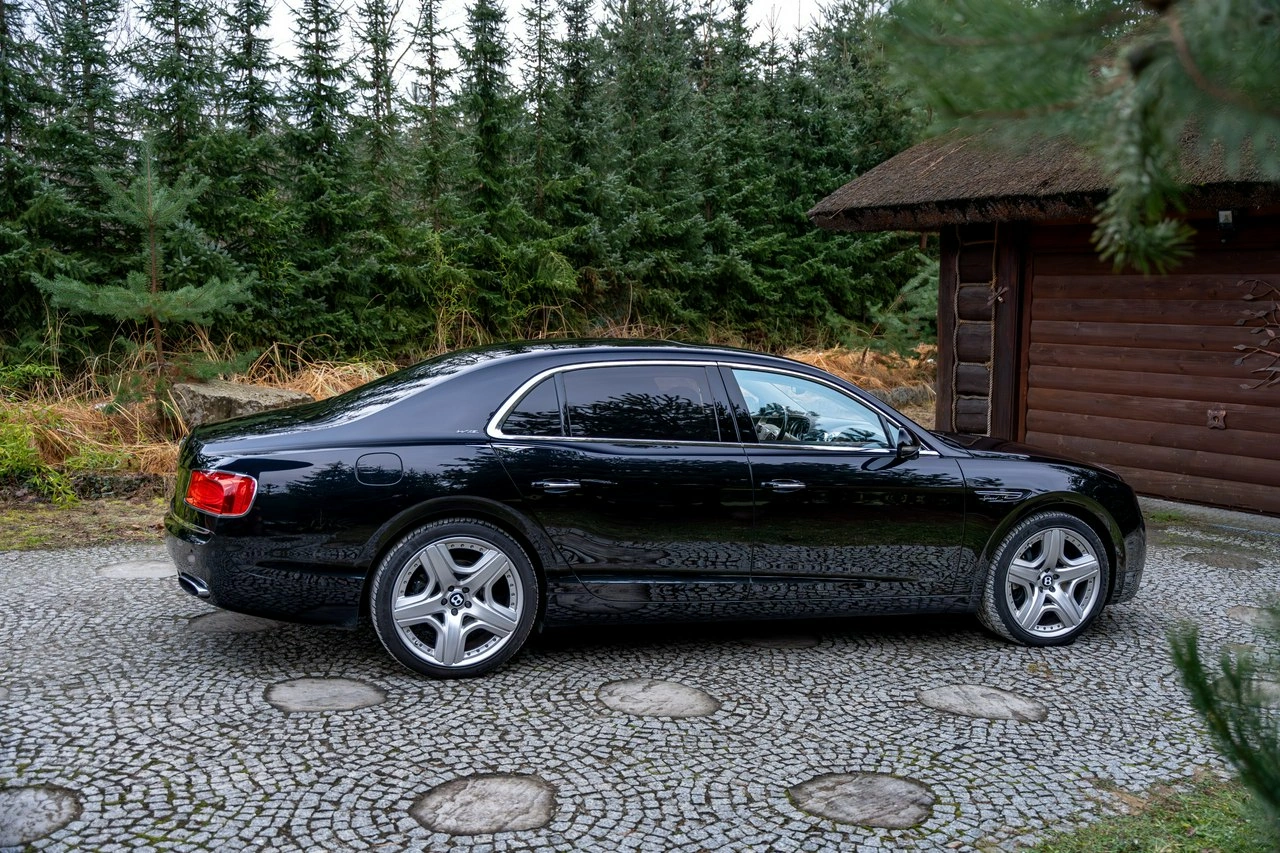 Bentley Continental Flying Spur - Zdjęcie 15
