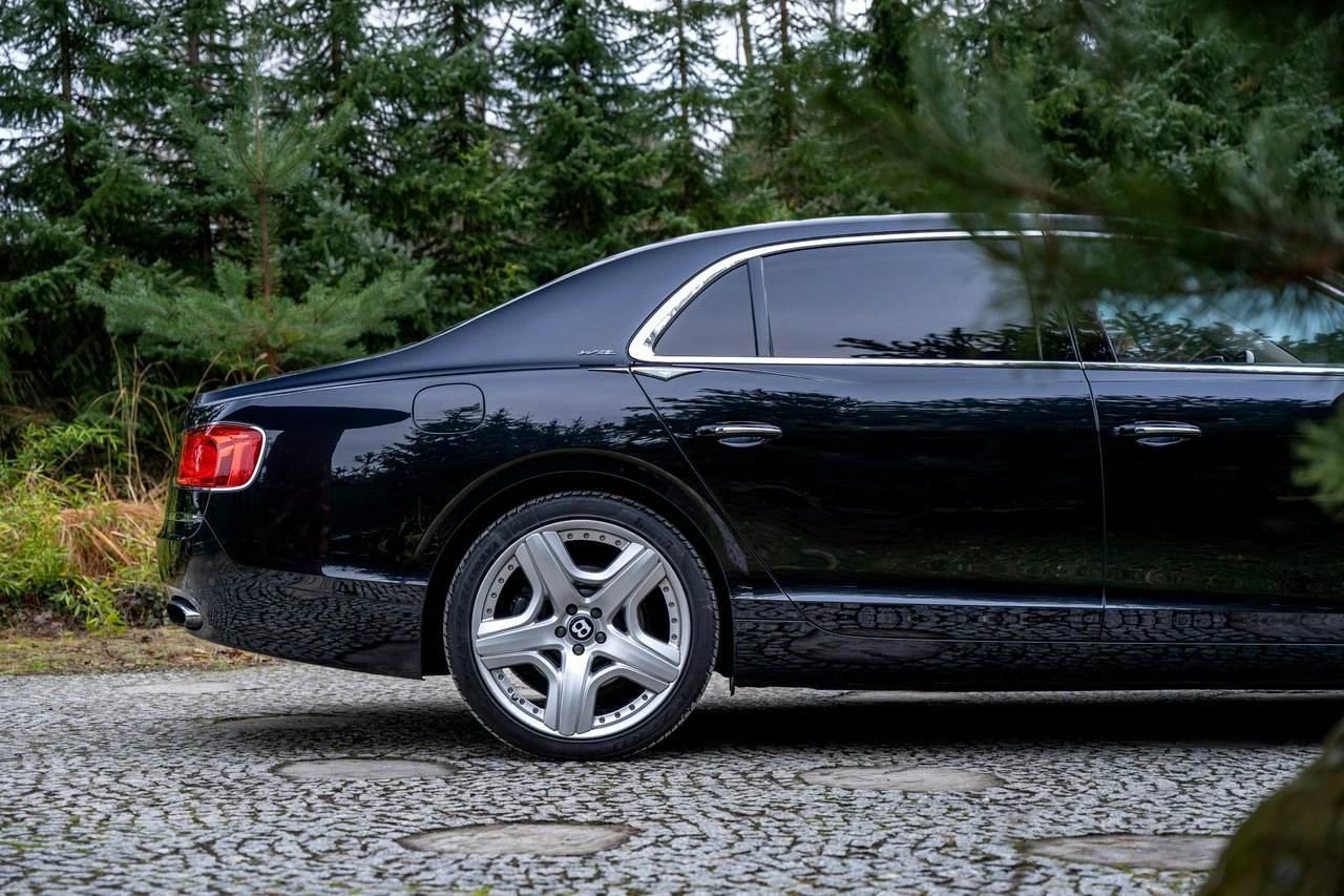 Bentley Continental Flying Spur - Zdjęcie 16