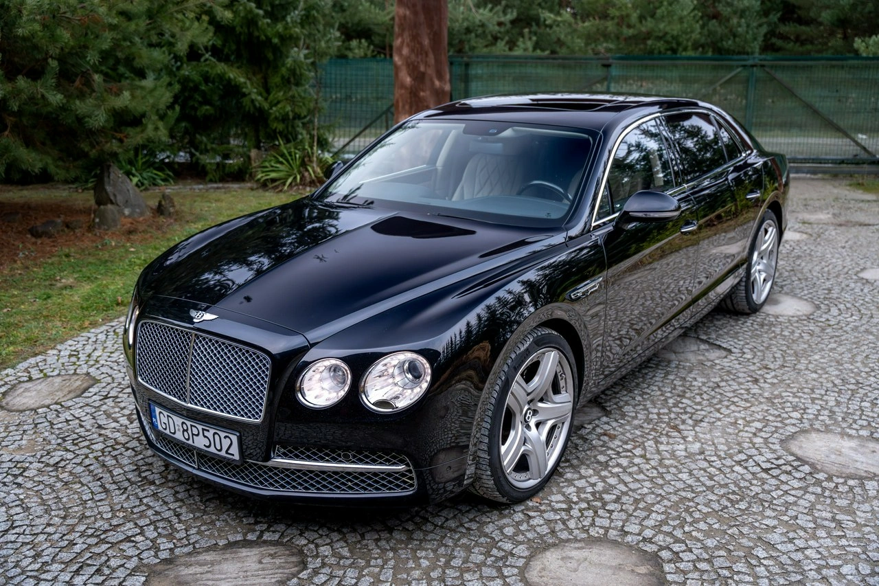 Bentley Continental Flying Spur - Zdjęcie 20