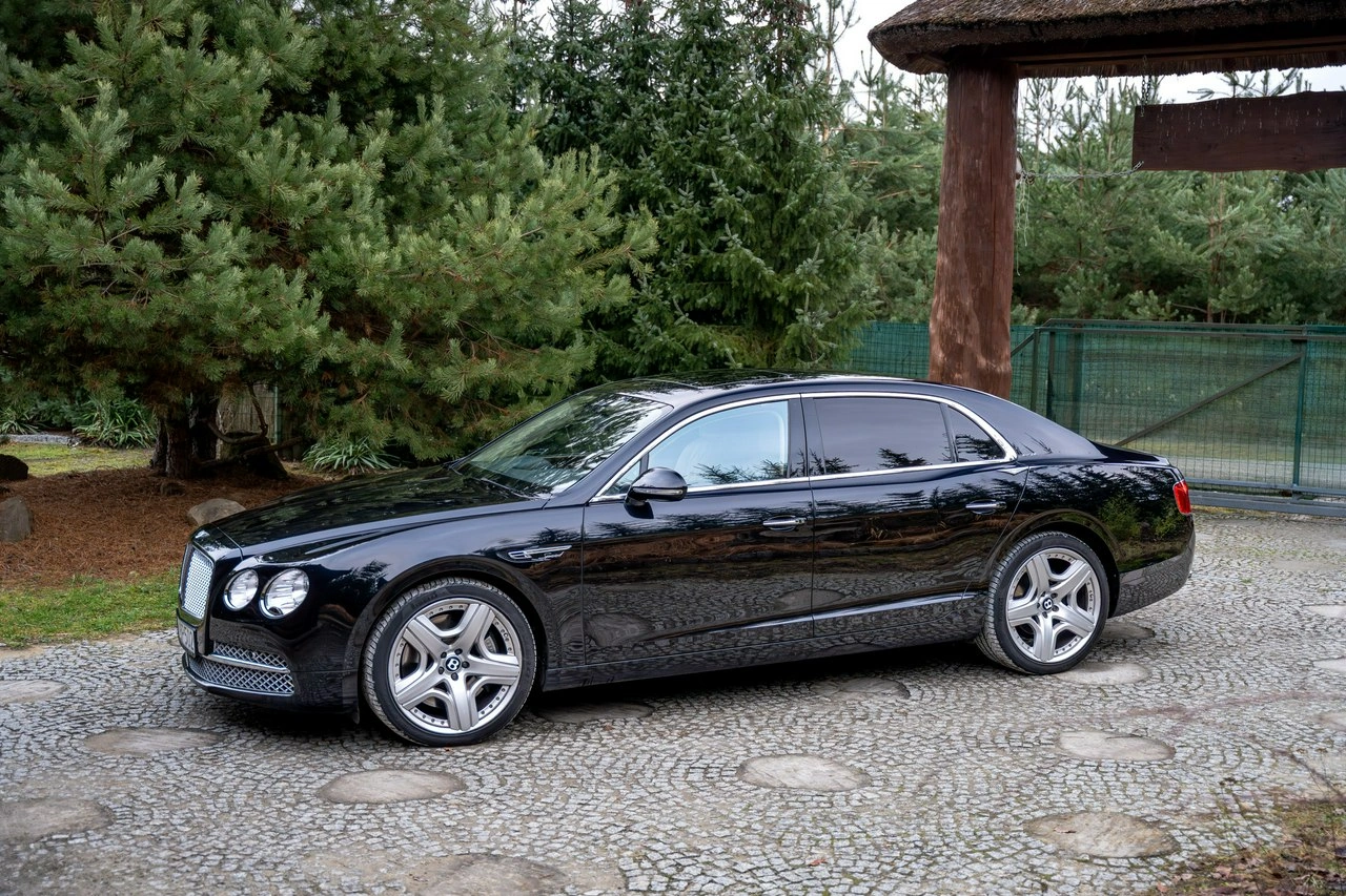 Bentley Continental Flying Spur - Zdjęcie 26