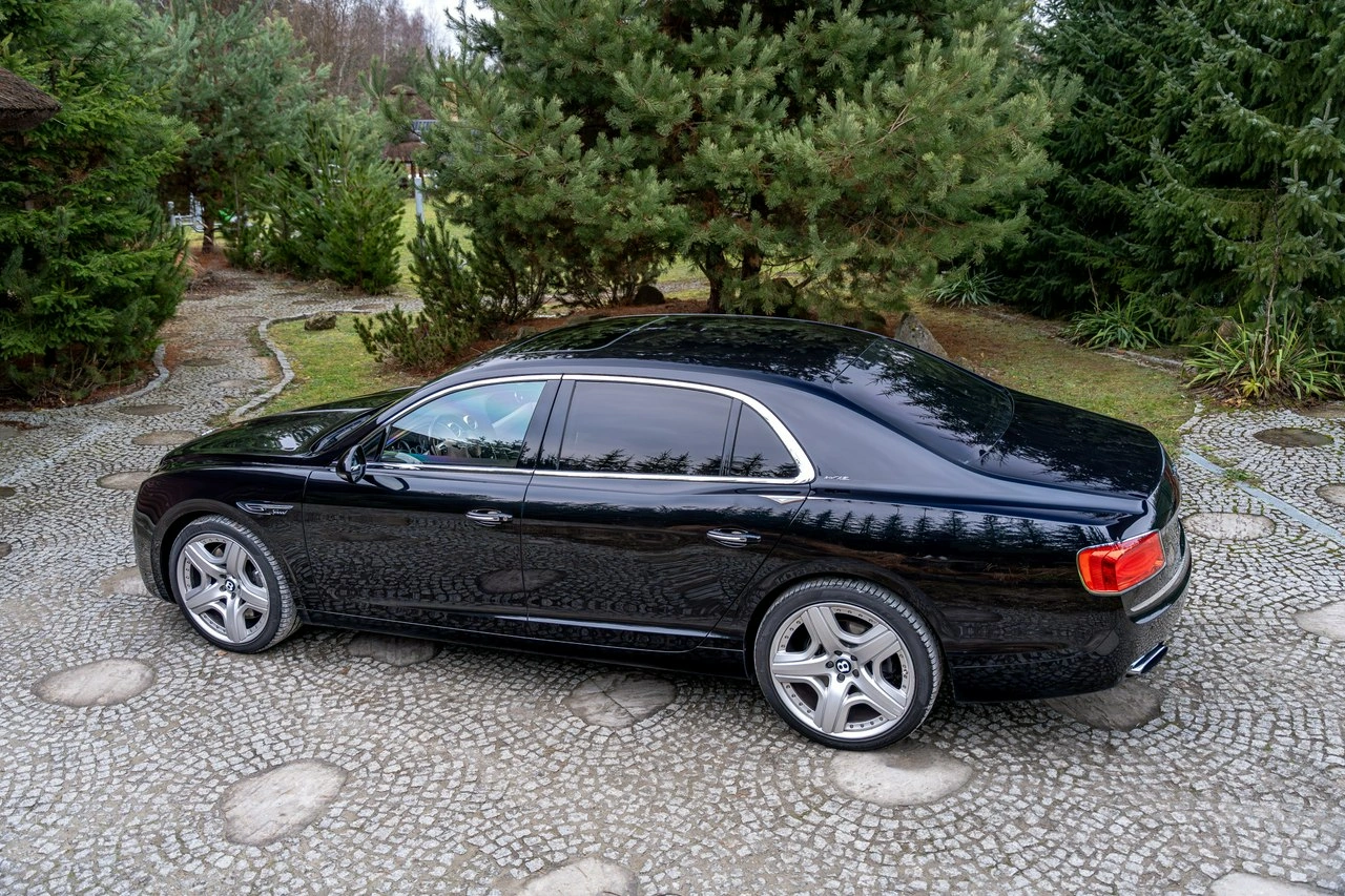 Bentley Continental Flying Spur - Zdjęcie 31