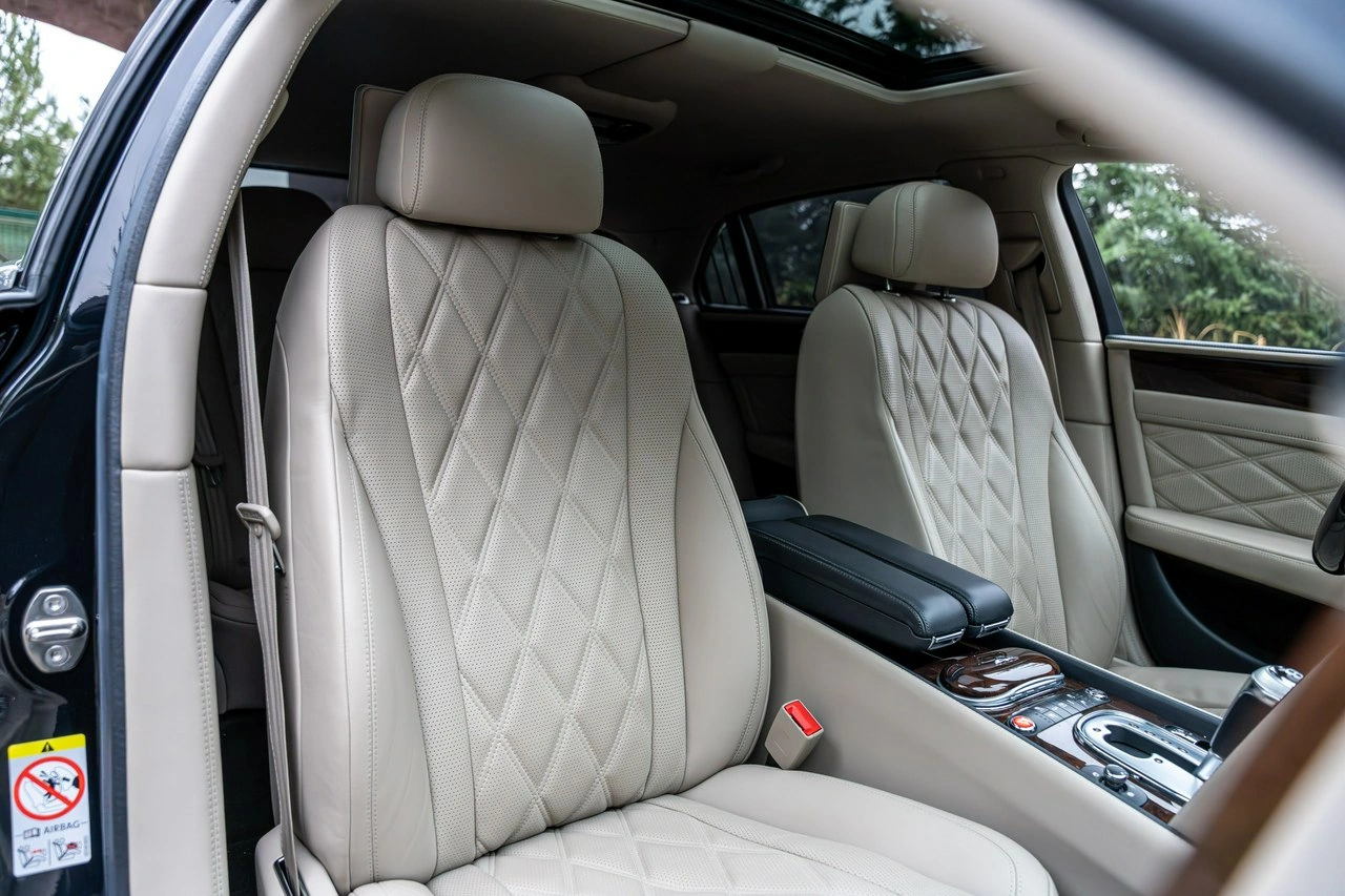 Bentley Continental Flying Spur - Zdjęcie 48
