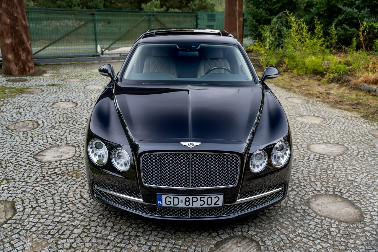 Bentley Continental Flying Spur - Zdjęcie 4