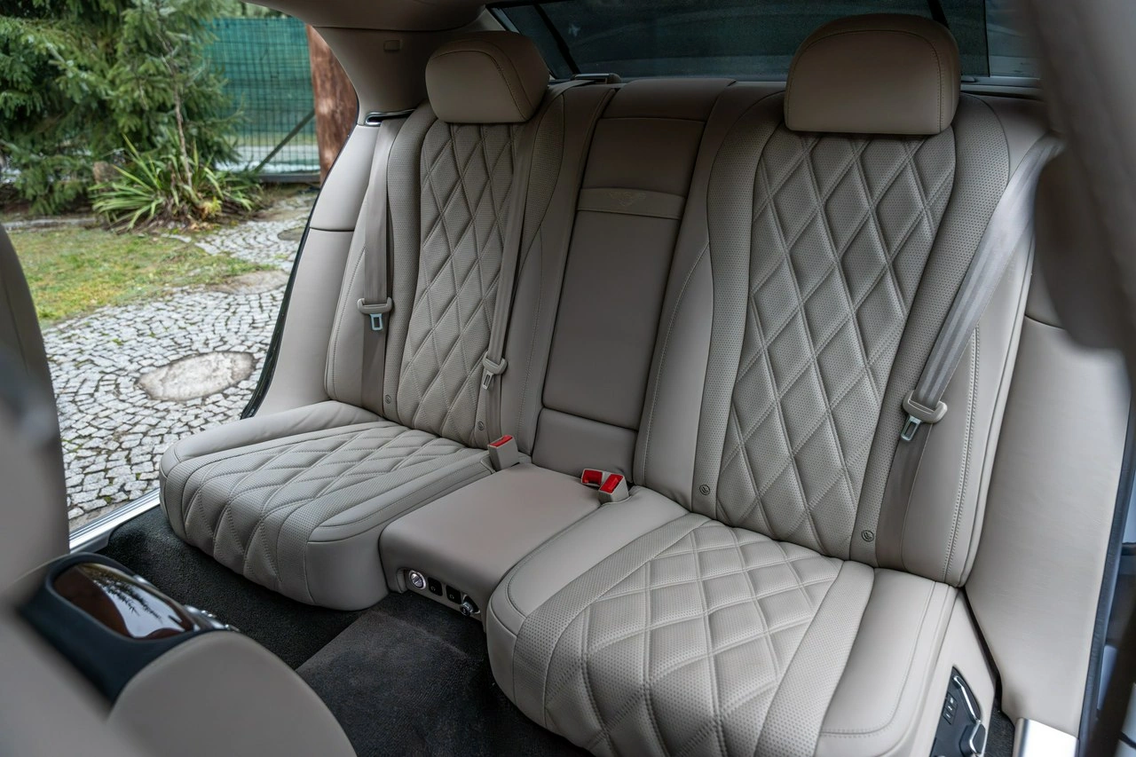 Bentley Continental Flying Spur - Zdjęcie 74