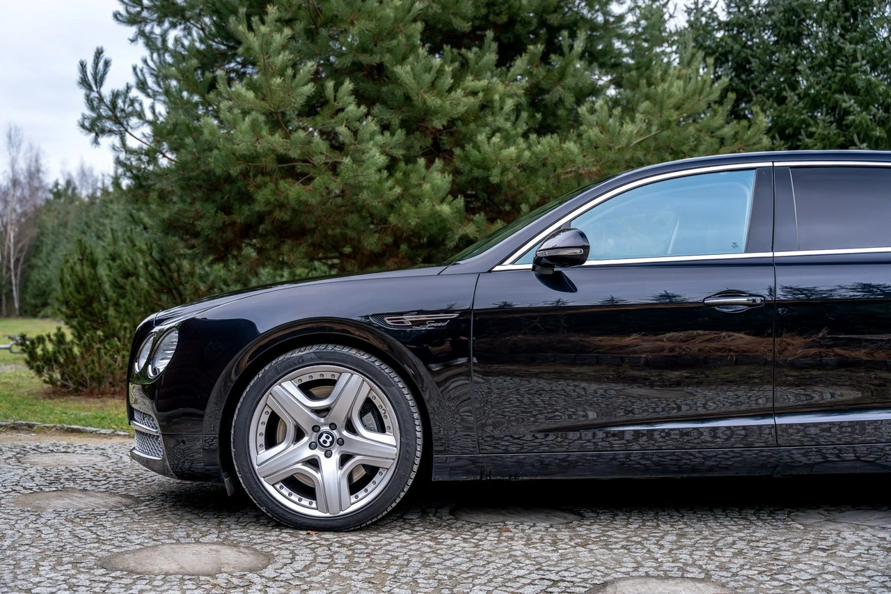 Bentley Continental Flying Spur - Zdjęcie 7
