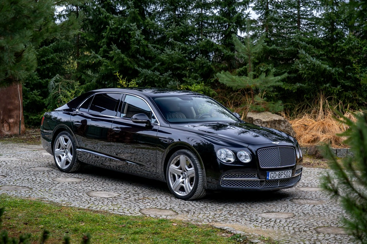 Bentley Continental Flying Spur - Główne zdjęcie