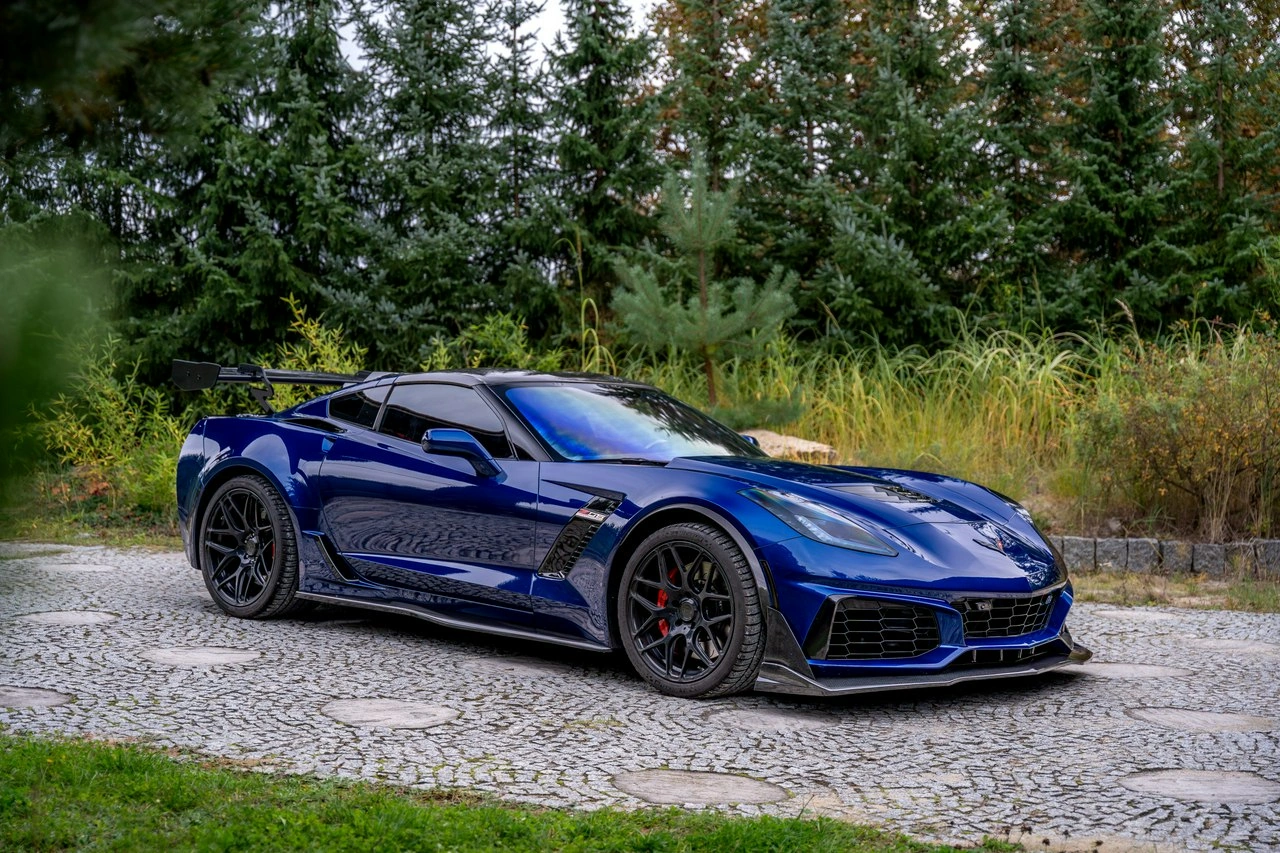 Chevrolet Corvette - Zdjęcie 34