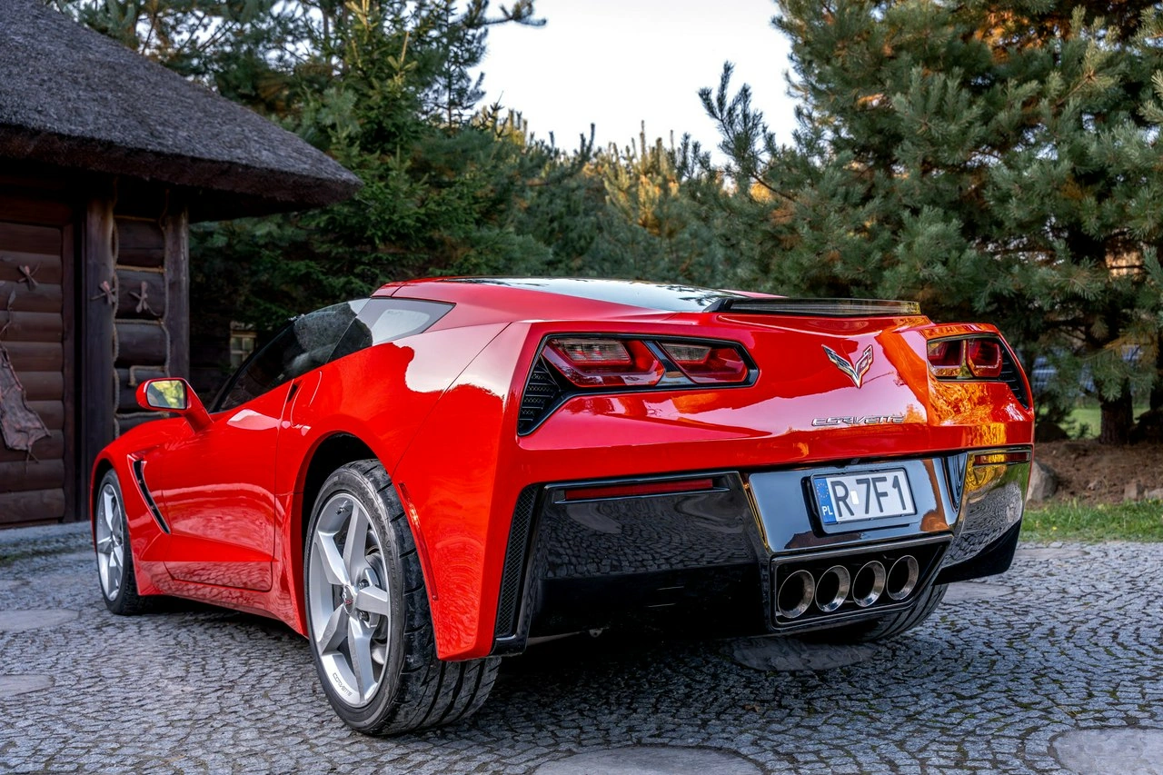 Chevrolet Corvette - Zdjęcie 10