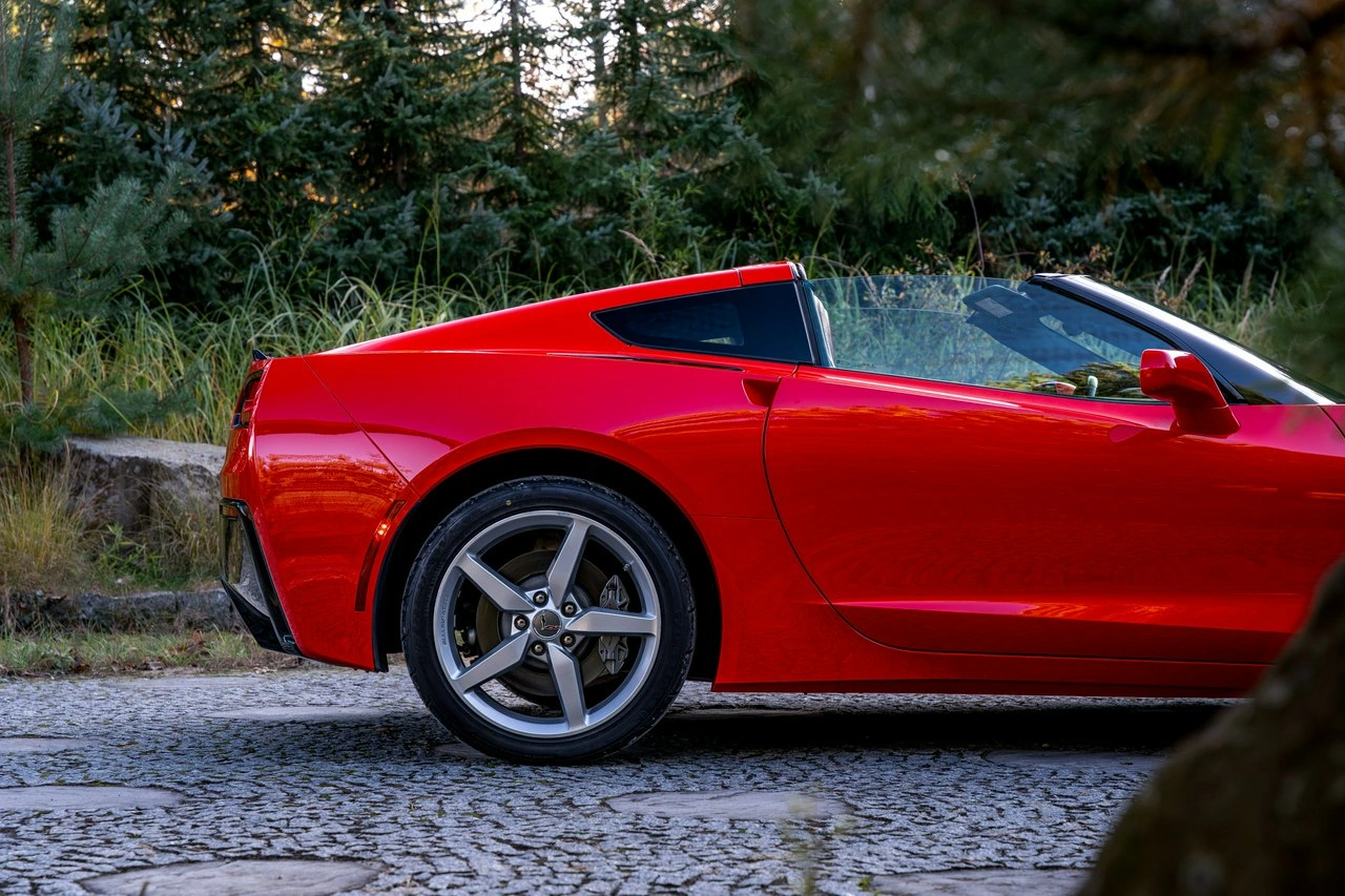 Chevrolet Corvette - Zdjęcie 16