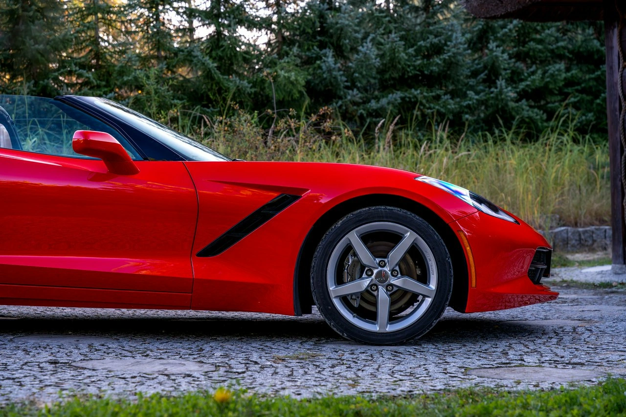 Chevrolet Corvette - Zdjęcie 17