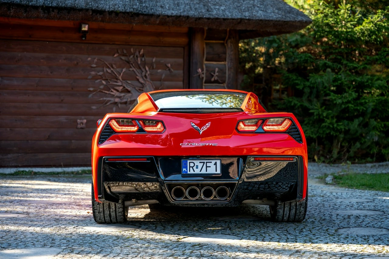 Chevrolet Corvette - Zdjęcie 27
