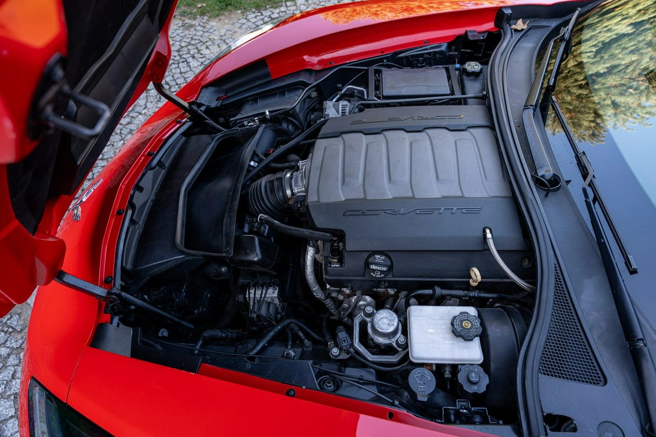 Chevrolet Corvette - Zdjęcie 33