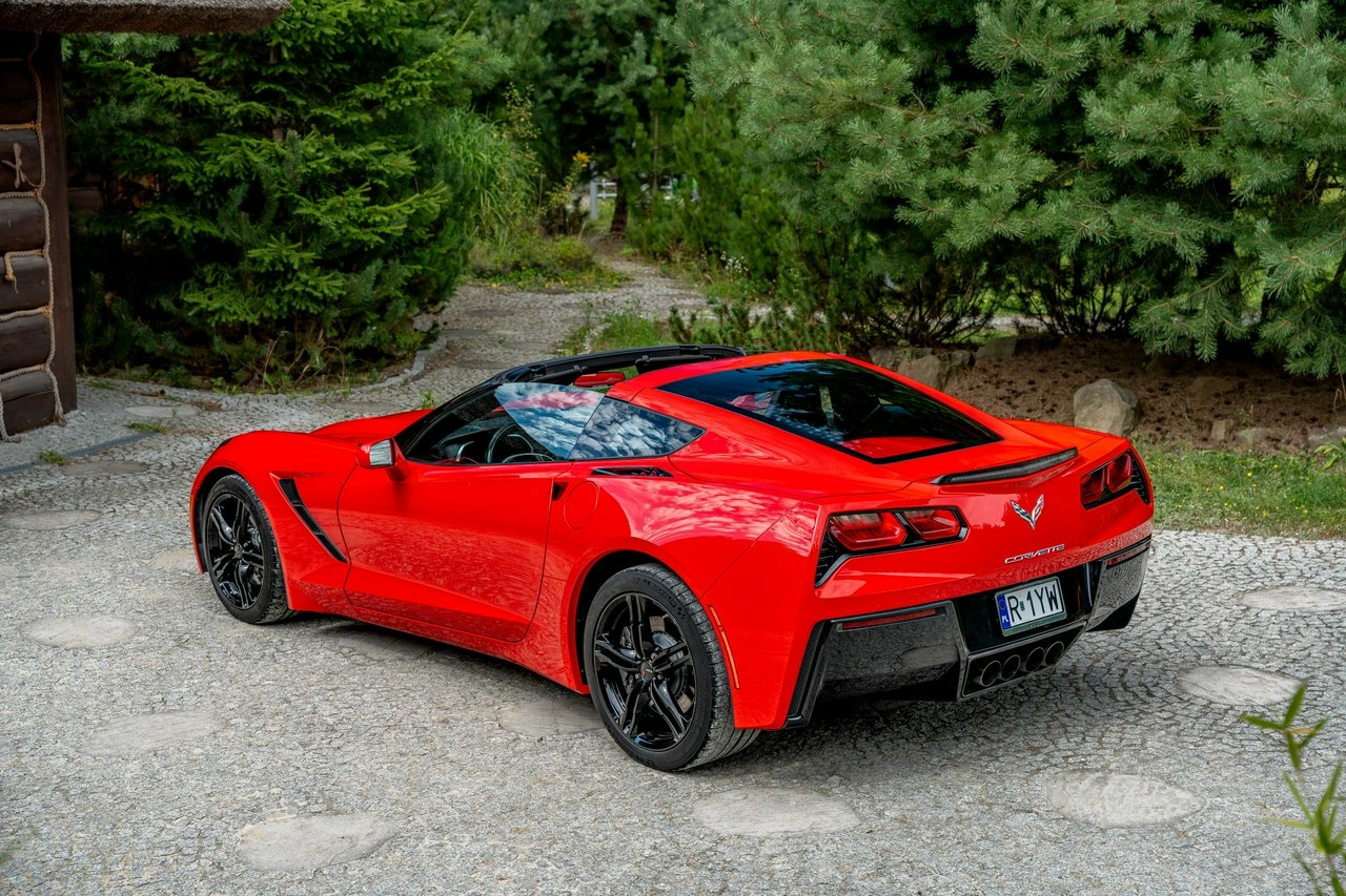 Chevrolet Corvette - Zdjęcie 27