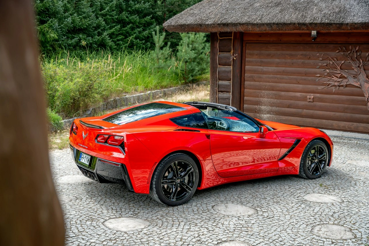 Chevrolet Corvette - Zdjęcie 33