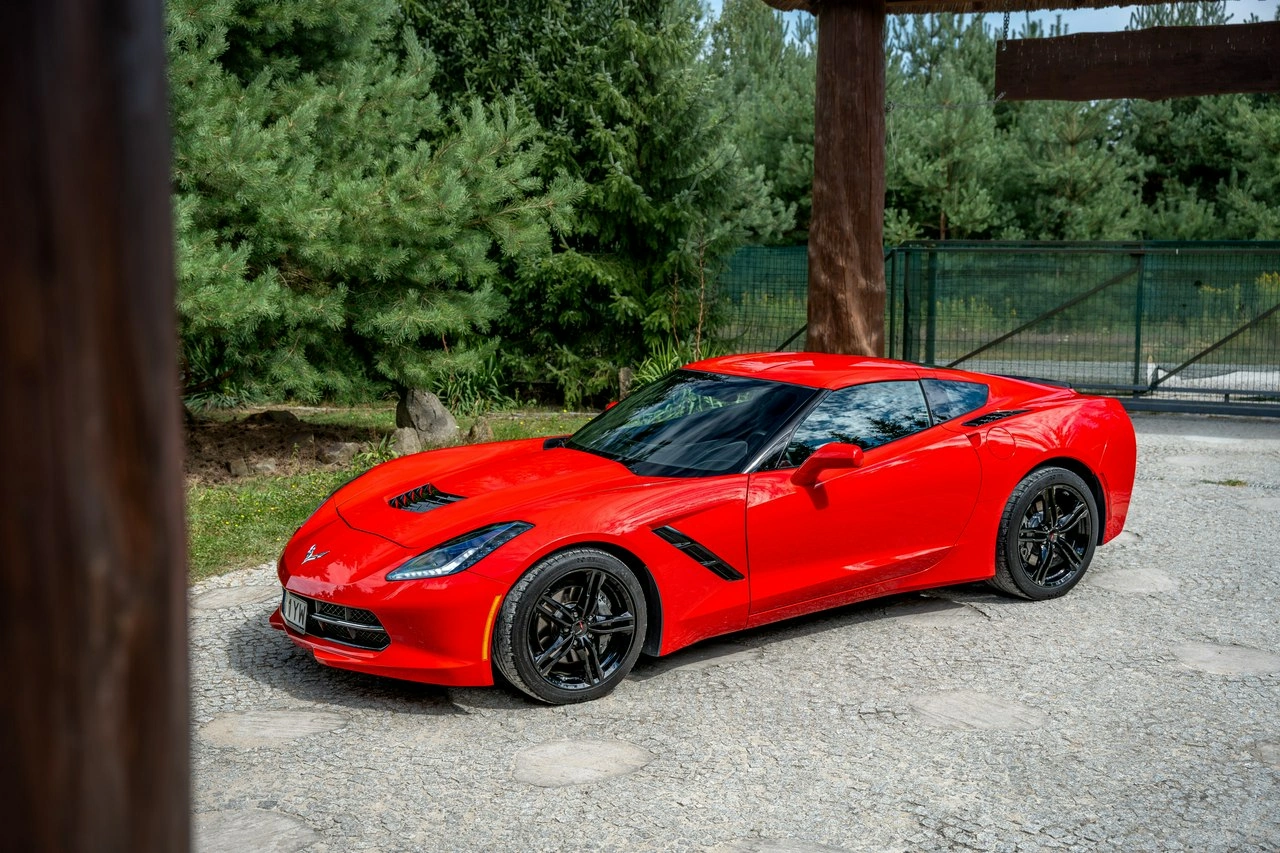 Chevrolet Corvette - Zdjęcie 34