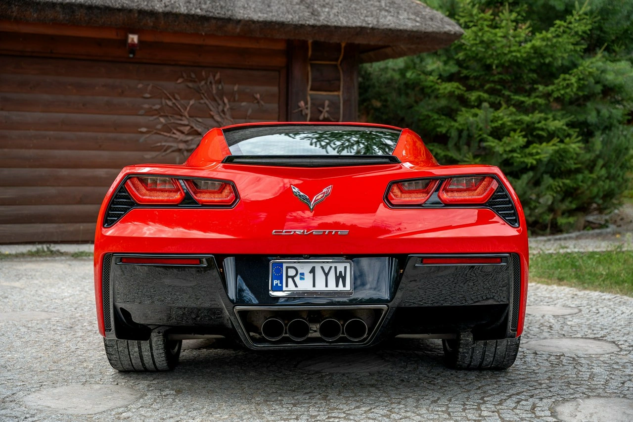Chevrolet Corvette - Zdjęcie 37