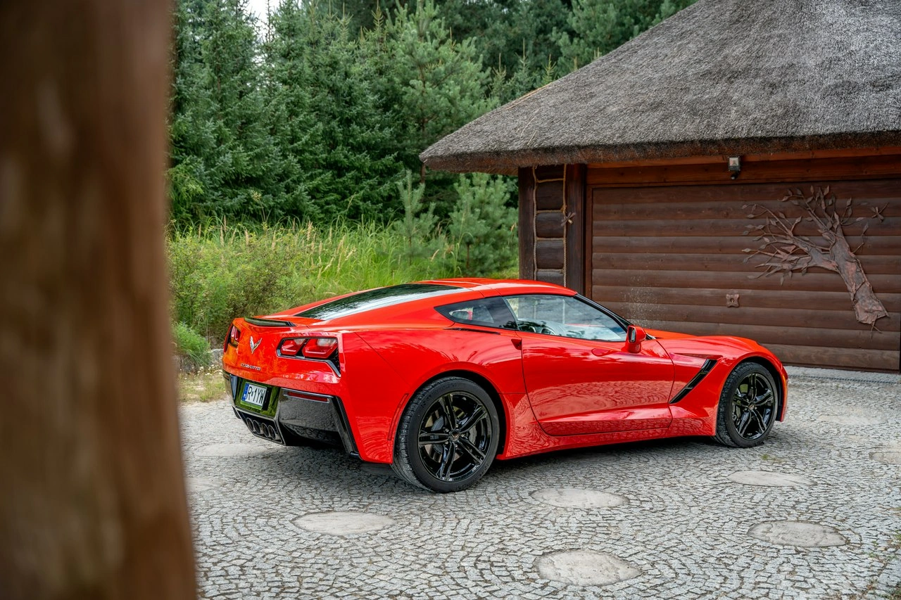 Chevrolet Corvette - Zdjęcie 41
