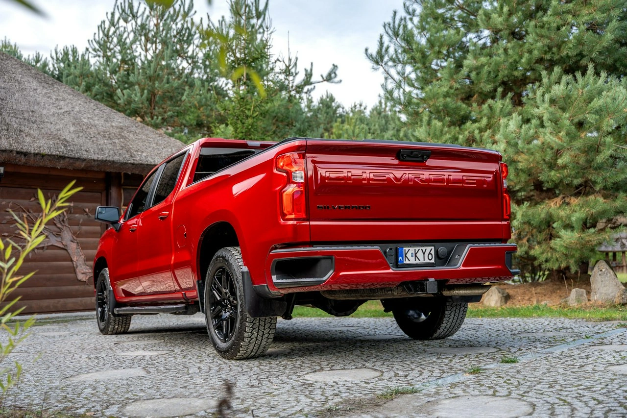 Chevrolet Silverado - Zdjęcie 10