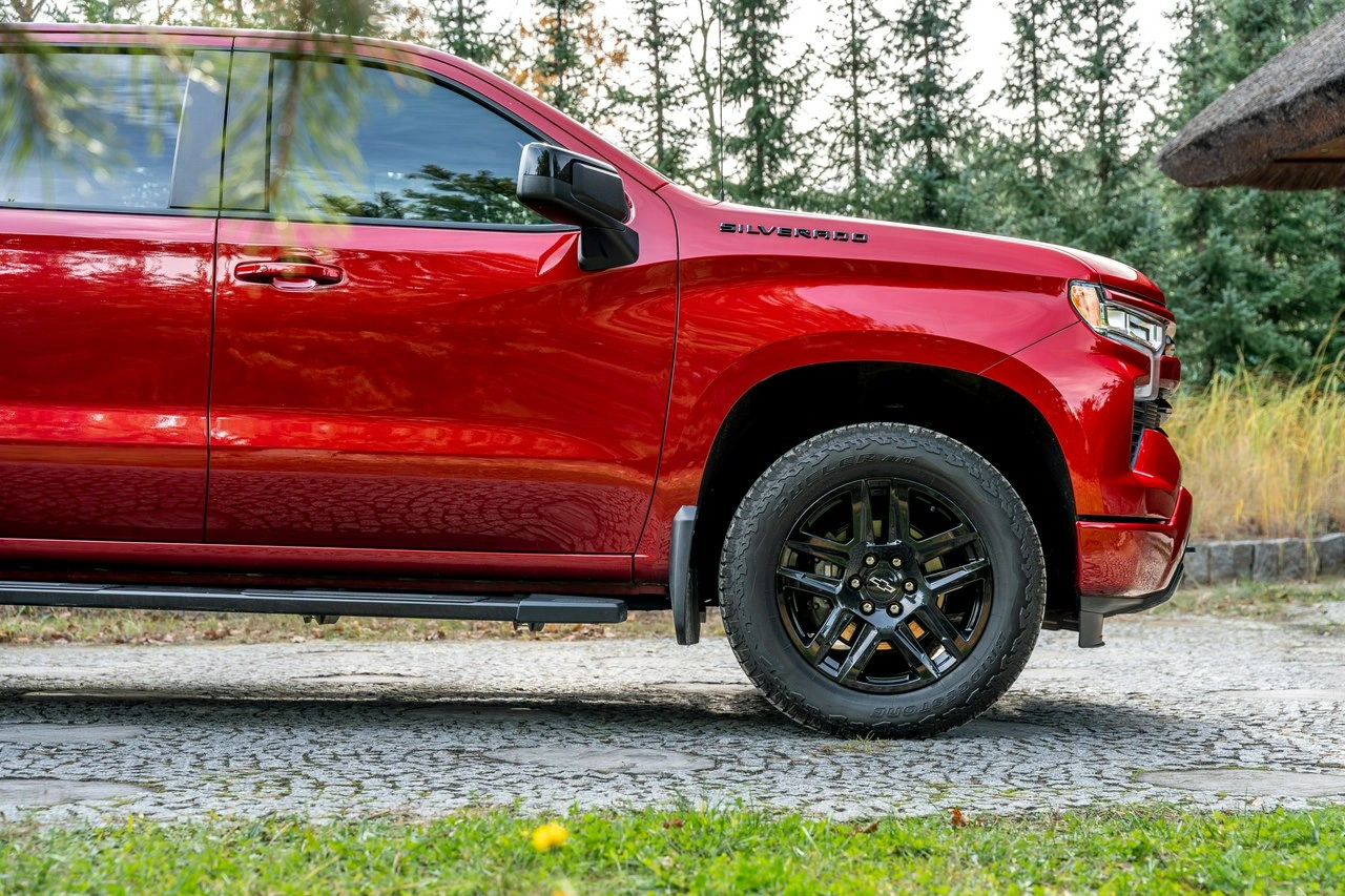 Chevrolet Silverado - Zdjęcie 17