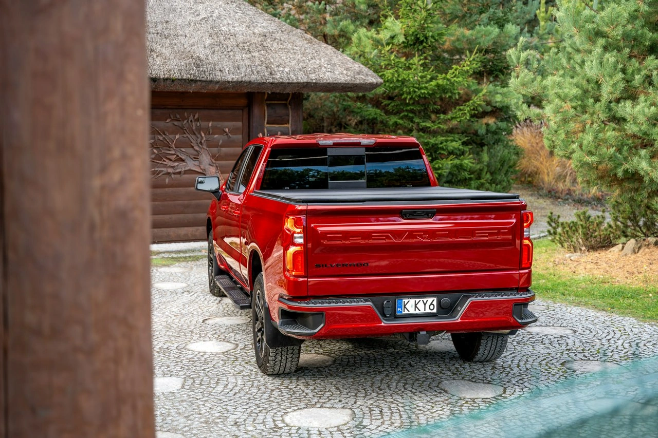 Chevrolet Silverado - Zdjęcie 23