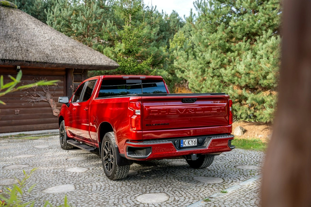 Chevrolet Silverado - Zdjęcie 1