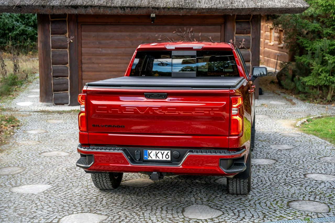 Chevrolet Silverado - Zdjęcie 29