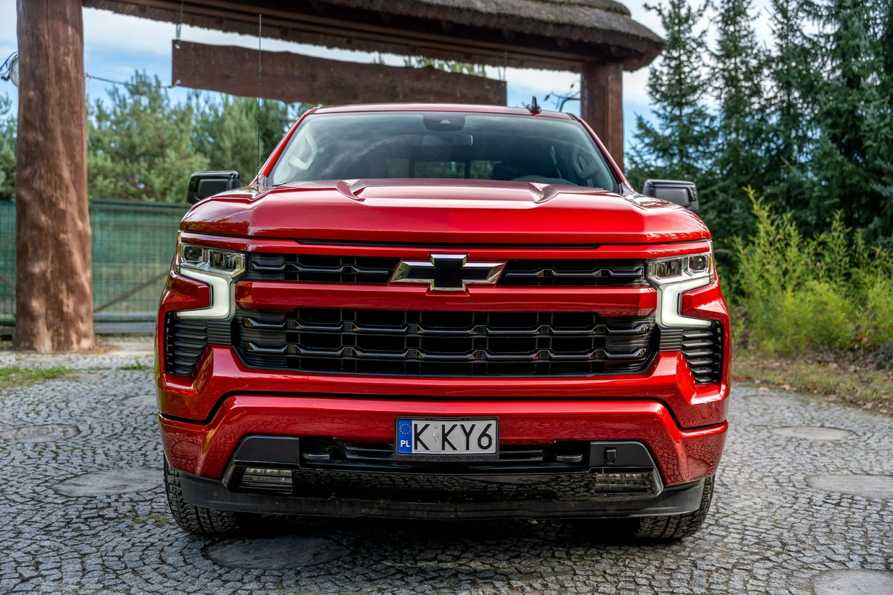 Chevrolet Silverado - Zdjęcie 33