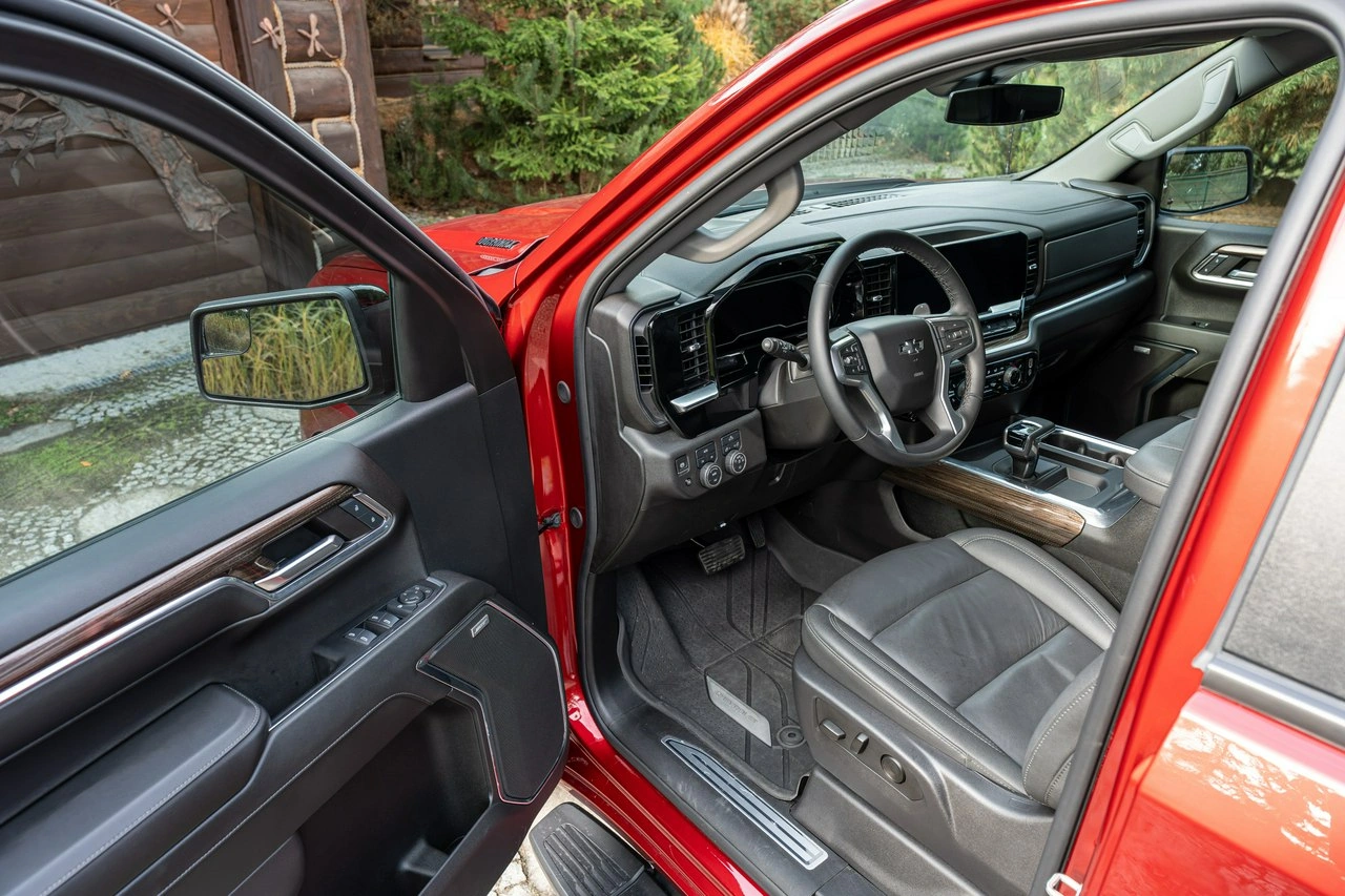 Chevrolet Silverado - Zdjęcie 36