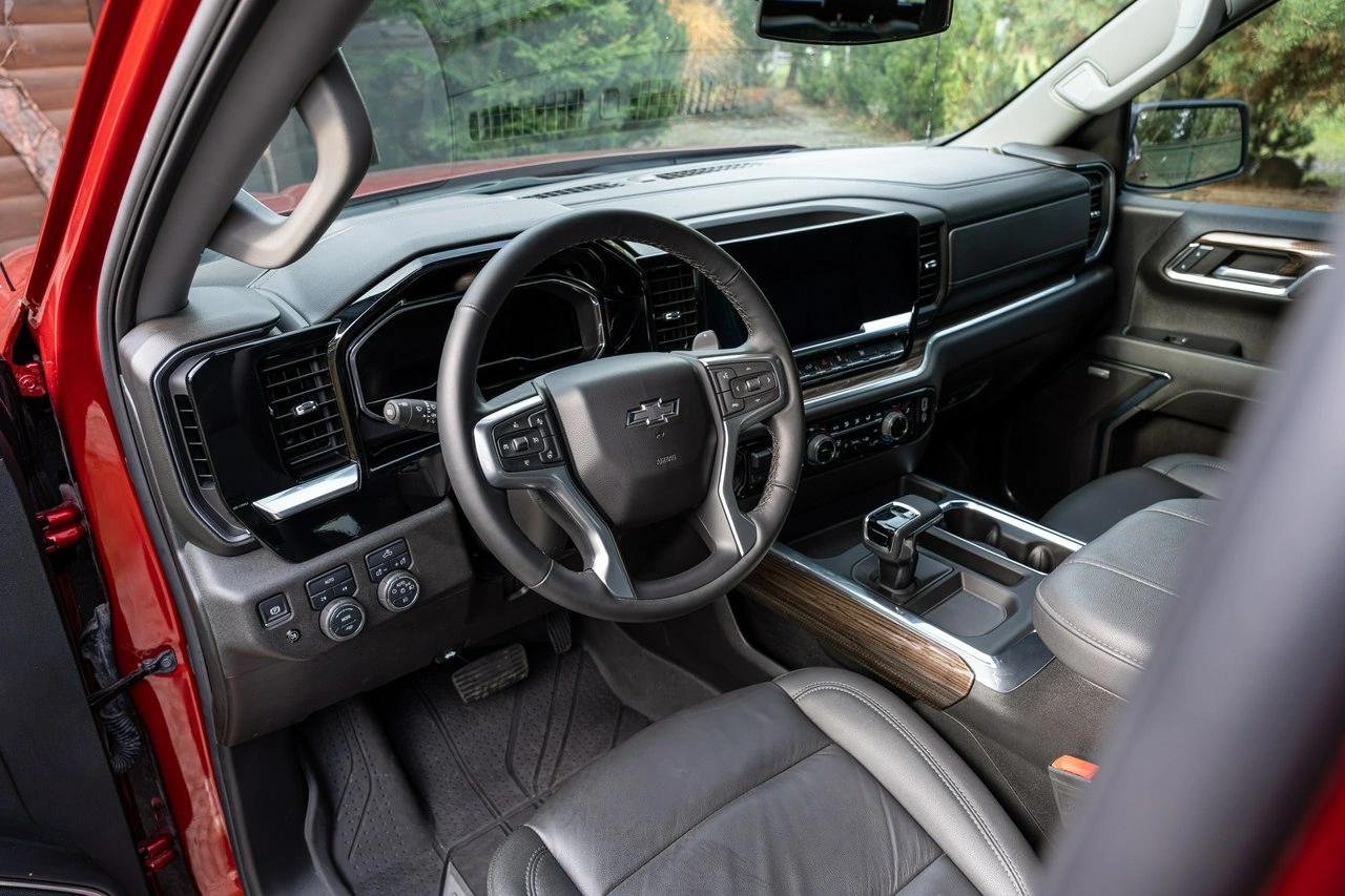 Chevrolet Silverado - Zdjęcie 38