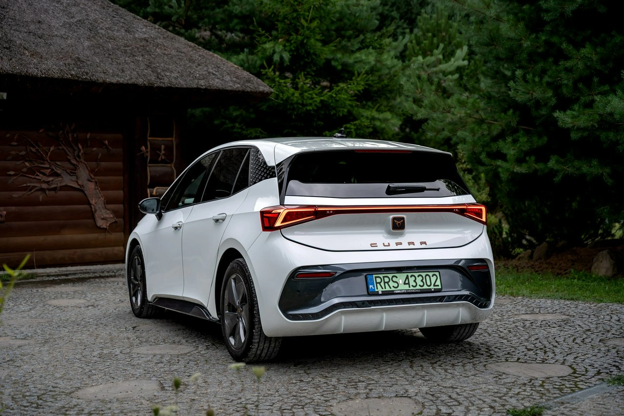 Cupra Born - Zdjęcie 21