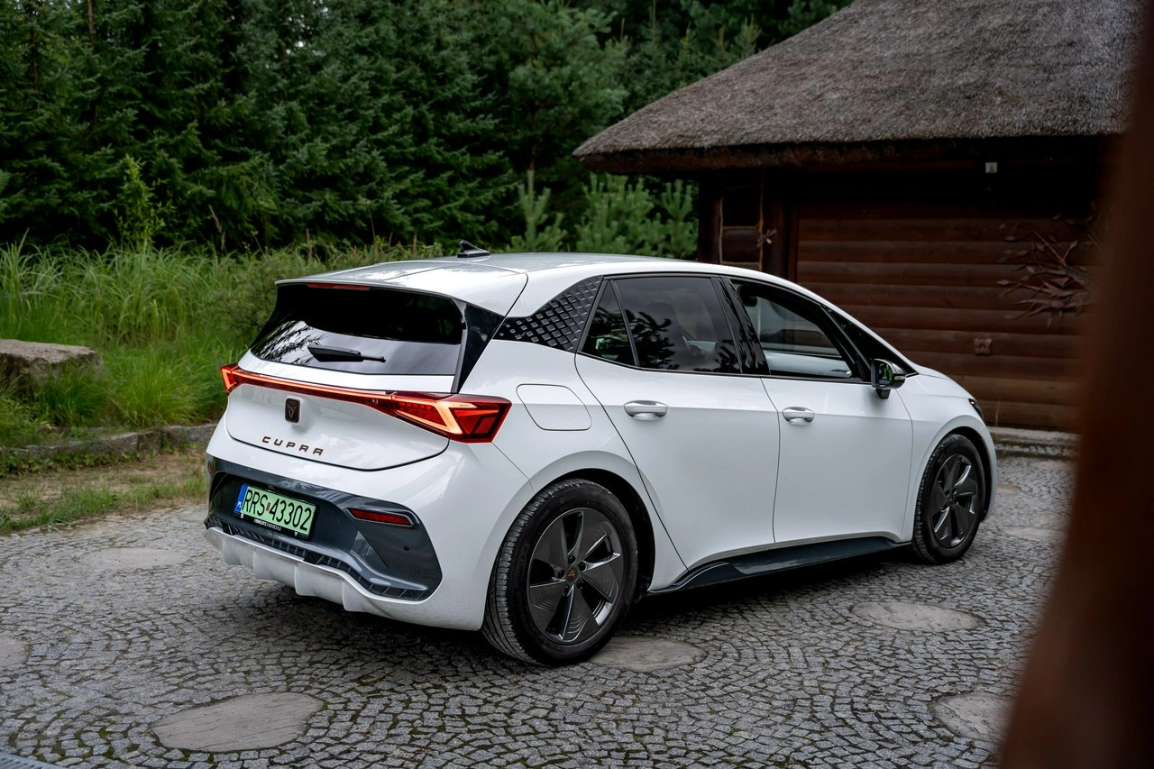 Cupra Born - Zdjęcie 27