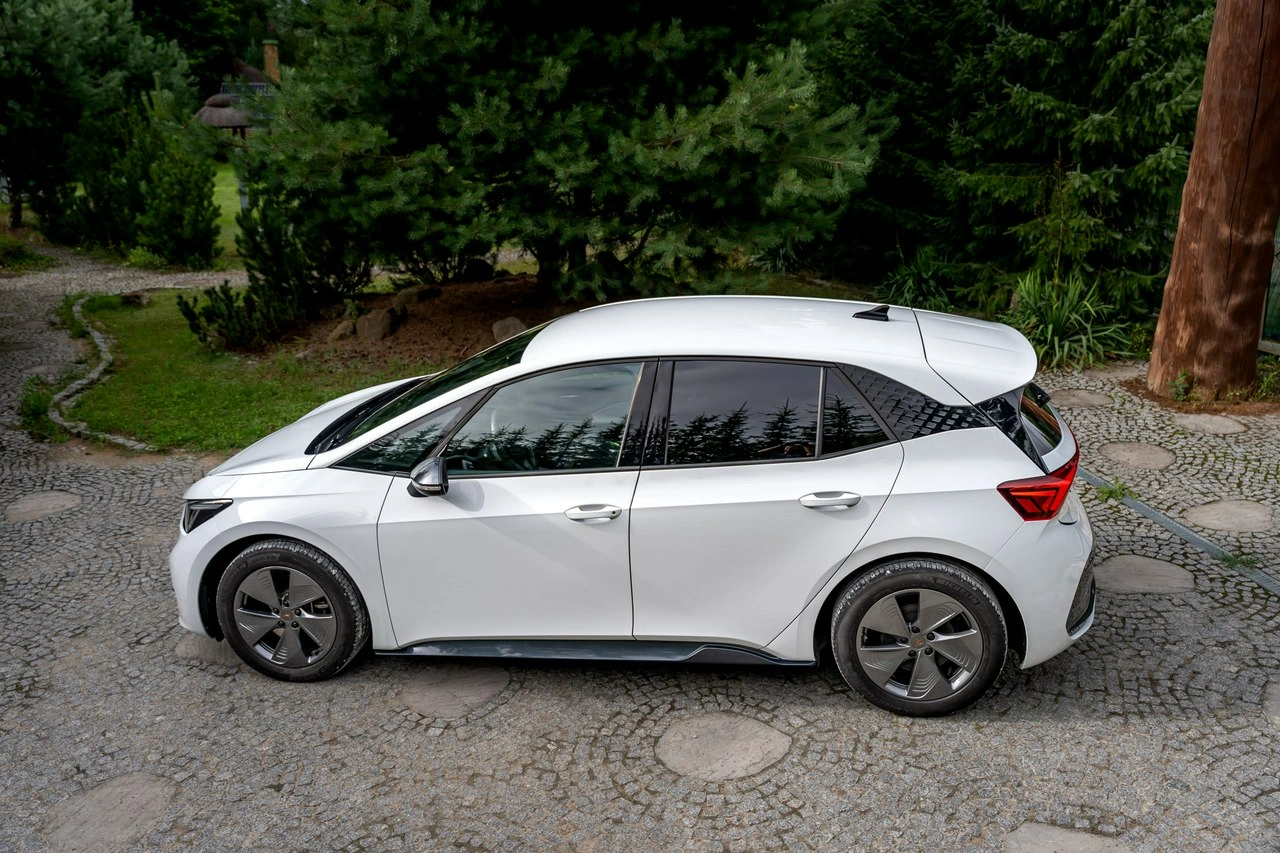 Cupra Born - Zdjęcie 32