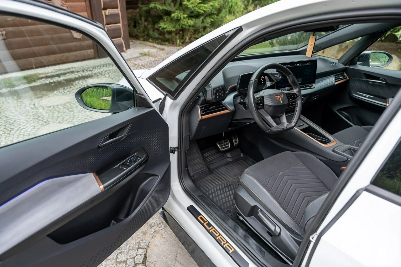 Cupra Born - Zdjęcie 41