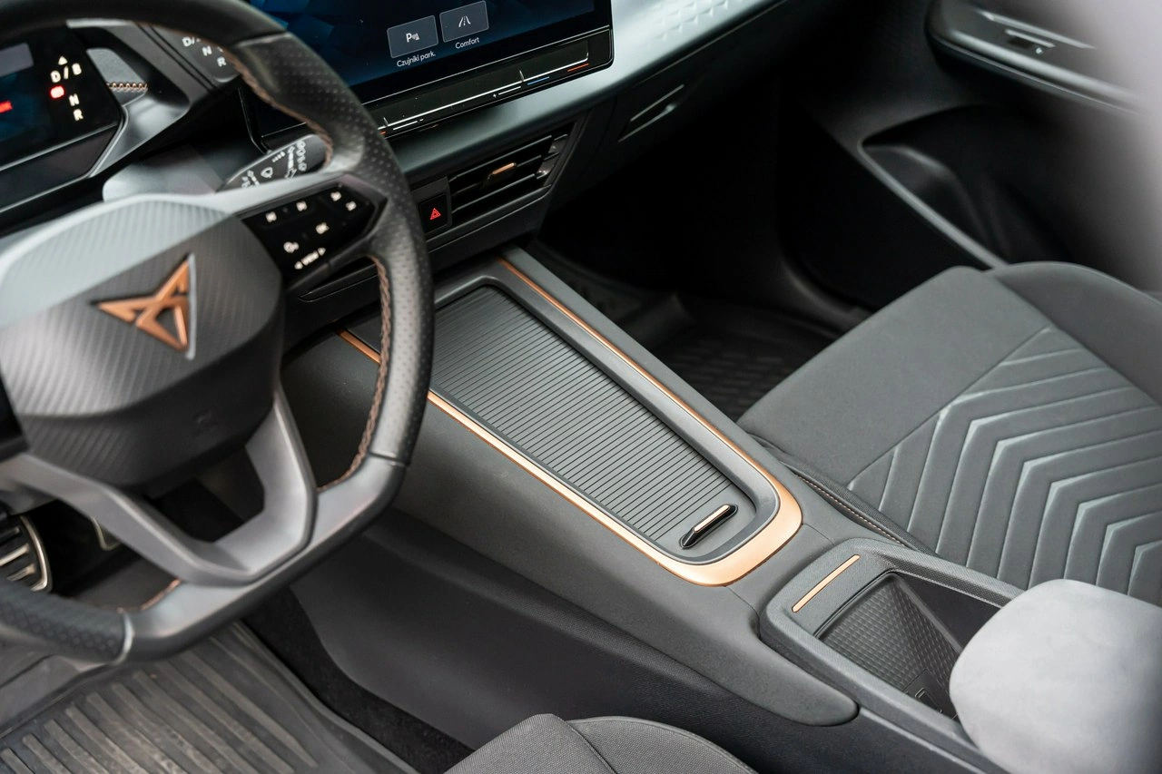 Cupra Born - Zdjęcie 45